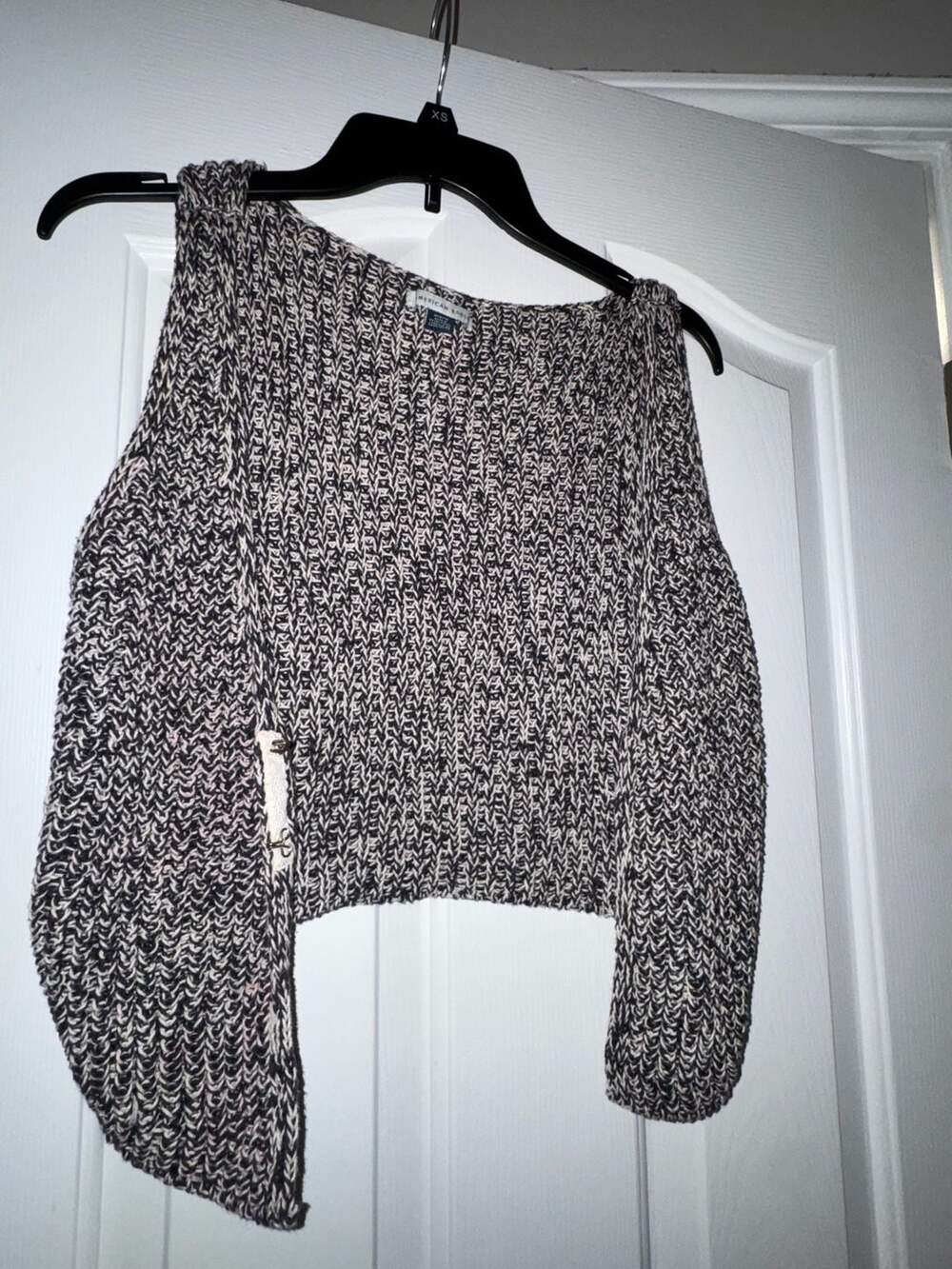 American Eagle Knit Sweater Vest Size M Black White Cropped